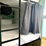 بيت شباب Urban Habitat Capsule Beds نيقوسيا