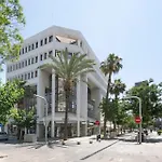 بيت شباب Urban Habitat Capsule Beds