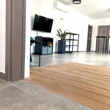 Urban Habitat Capsule Beds