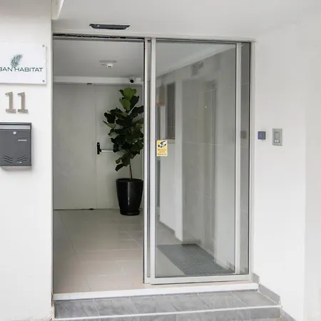 Urban Habitat Capsule Beds Hostel Nicosia