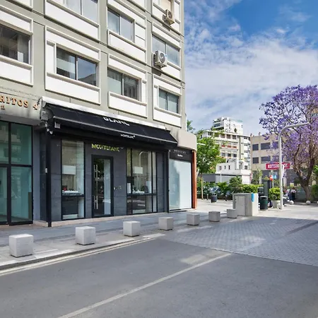 Hostel Urban Habitat Capsule Beds