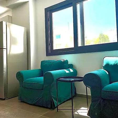 Urban Habitat Capsule Beds Hostel Nicosia