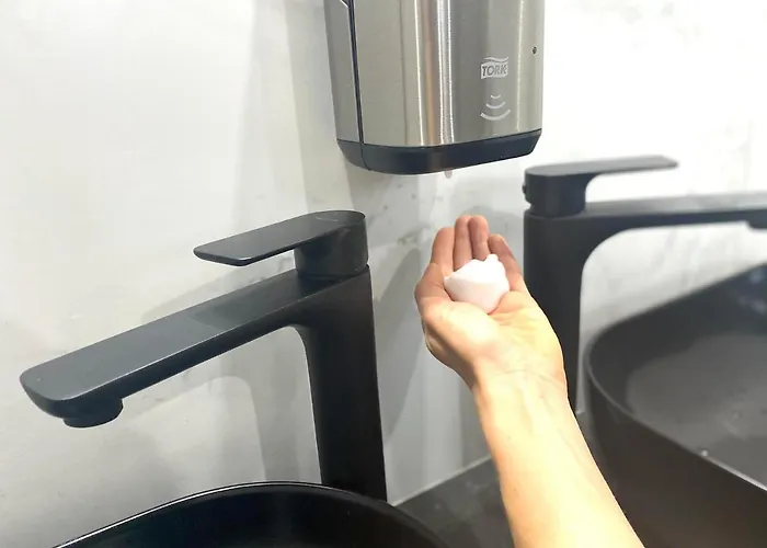 Urban Habitat Capsule Beds