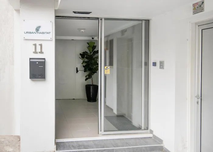 Urban Habitat Capsule Beds Auberge de jeunesse Nicosie