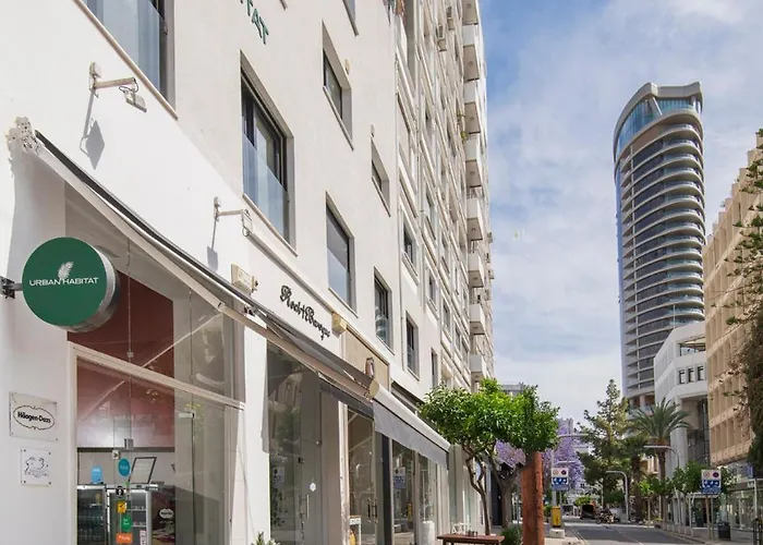 호스텔 Urban Habitat Capsule Beds 니코시아