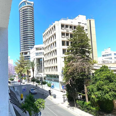 Urban Habitat Capsule Beds * Nicosia