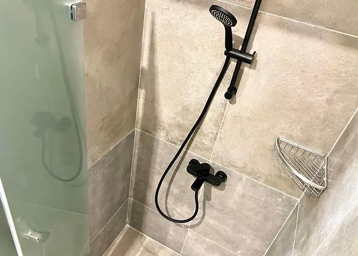 Urban Habitat Capsule Beds 니코시아